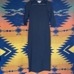 Harlow Petites Black Witchy Midi Form Fitting Midi Dress. Size PM. 3/4 Sleeves.